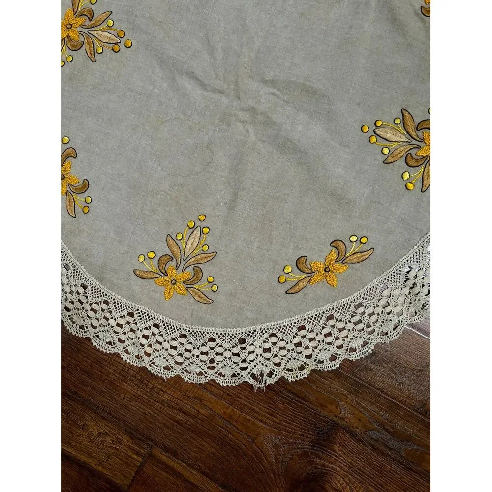 Vintage Circular Table Cover Harvest Yellow Embroidered Floral Crochet Lace Trim